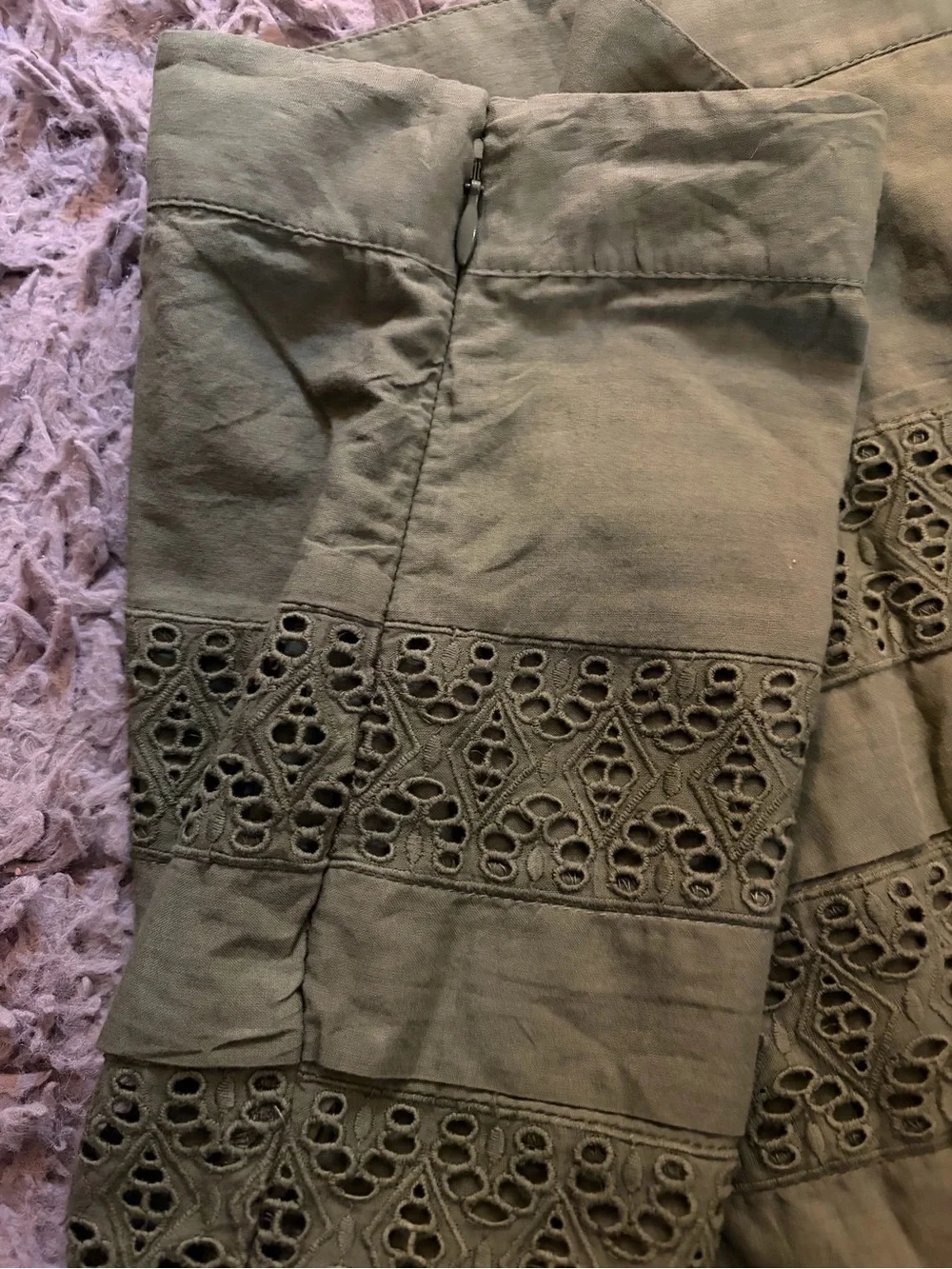 Sage green GAP lace eyelet embroidered scalloped hem tiered mini skirt sz 10 - Picture 6 of 7